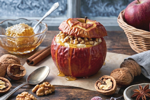 Bratapfel mit Pekannüssen & Früchten: Der perfekte Herbst- und Wintergenuss