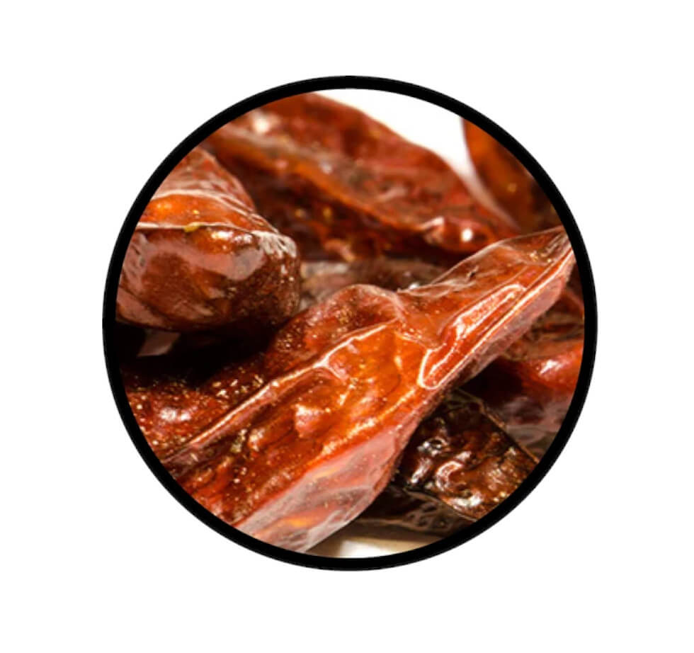 Birds eye Chili ganz, extra hot - Detaillierte Nahaufnahme der Textur / Struktur
