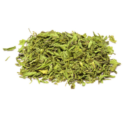 Ein kleiner Haufen loses Gewürz von Bohnenkraut geschnitten - original Thüringer von STAY SPICED! bei Chefkoch-Gewürze