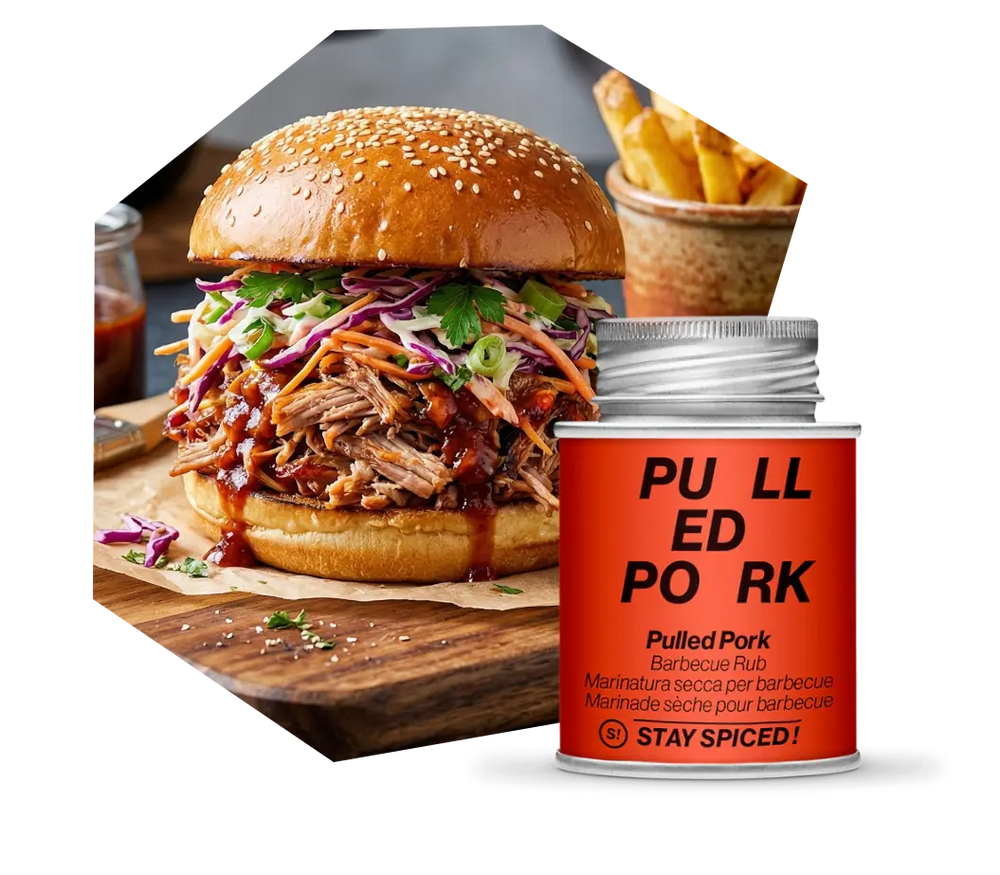 Schweineschulter intensiv mariniert mit rotem STAY SPICED! BBQ Pulled Pork Rub für klassisches amerikanisches Barbecue online kaufen bei chefkoch-gewürze Schweiz